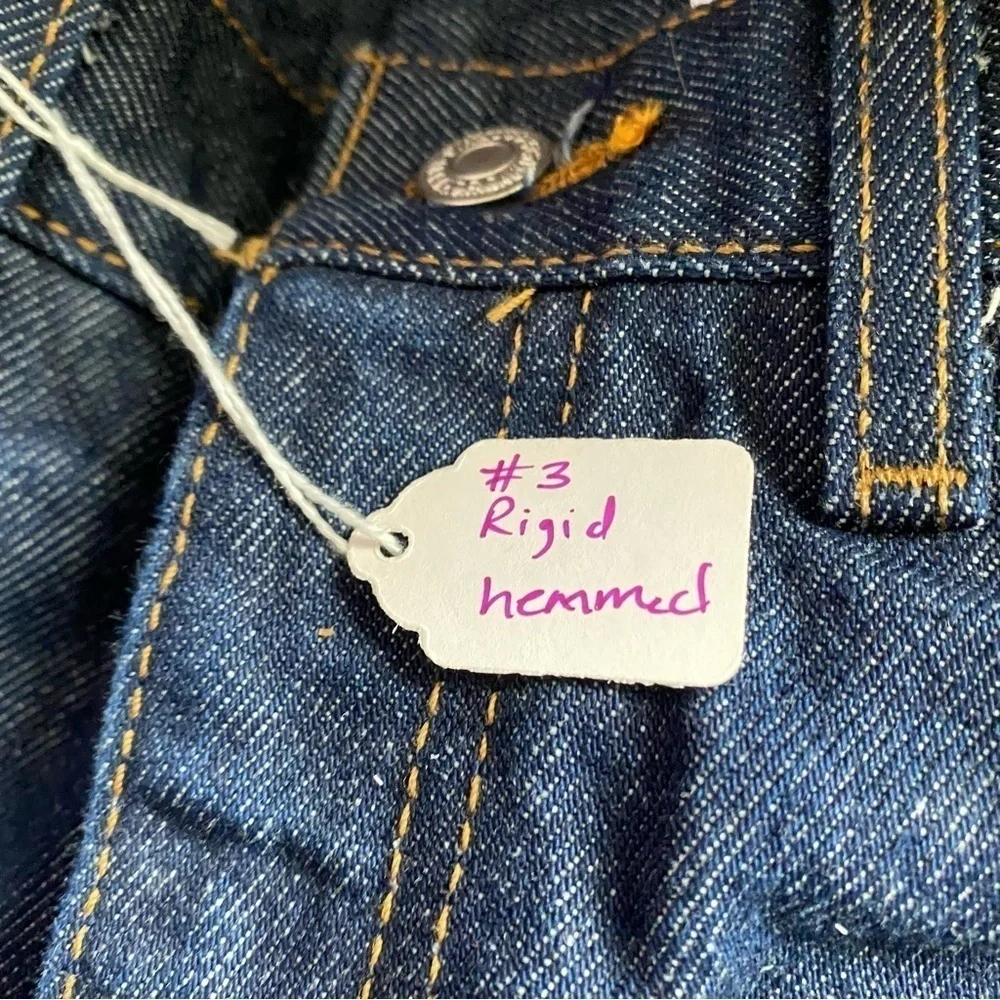 Vintage Levi’s 517 Bootcut Jeans Rigid Dark Wash Denim 90s Retro Hemmed Mens 34‎